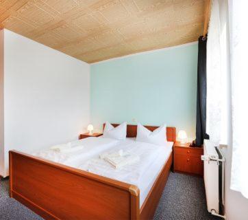 Hotel "Zum Einsiedler" Deutschneudorf Екстериор снимка