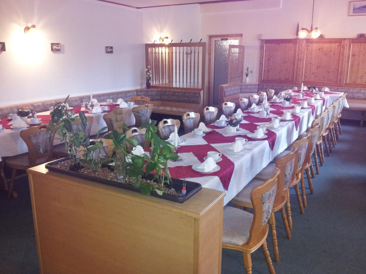 Hotel "Zum Einsiedler" Deutschneudorf Стая снимка